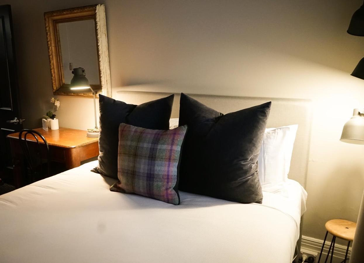 The Commercial Quarters Hotel Millthorpe Bagian luar foto