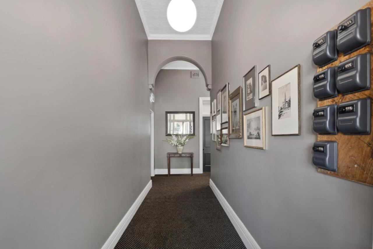 The Commercial Quarters Hotel Millthorpe Bagian luar foto
